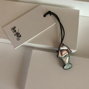 🆕 Coach Sundae Pin